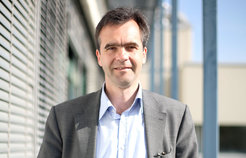 Stefan Mundlos conducts research into rare bone diseases triggered by altered genes.