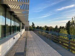 Außenbereich/Terasse (c) MPI for Molecular Genetics